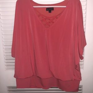 Short sleeve I.N.Studios blouse w/ beaded neckline